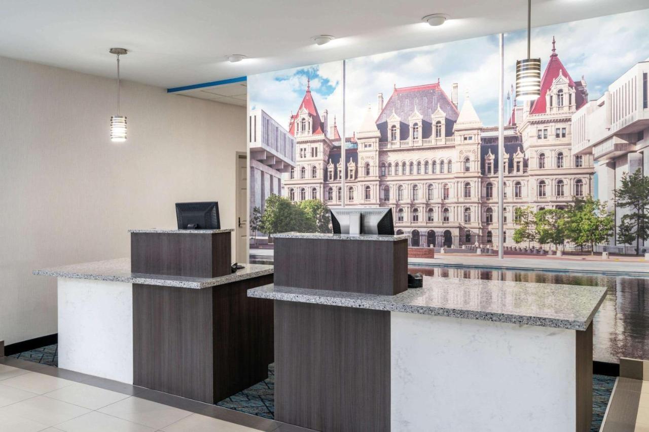 La Quinta By Wyndham Latham Albany Airport Ξενοδοχείο Εξωτερικό φωτογραφία