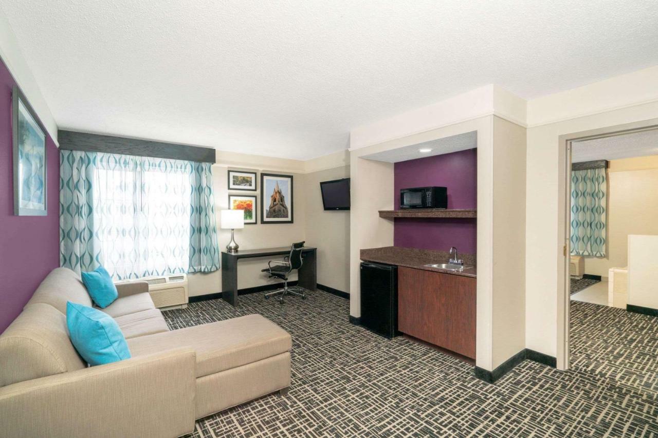 La Quinta By Wyndham Latham Albany Airport Ξενοδοχείο Εξωτερικό φωτογραφία